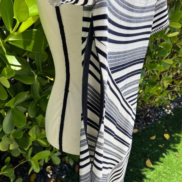 Badgley Mischka Navy Sheath Striped Dress Size 2 - Picture 11 of 13